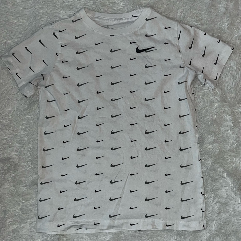 Nike Youth Tshirt